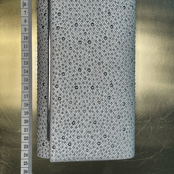 Silver clutch, evening bag. - Picture 8 of 8